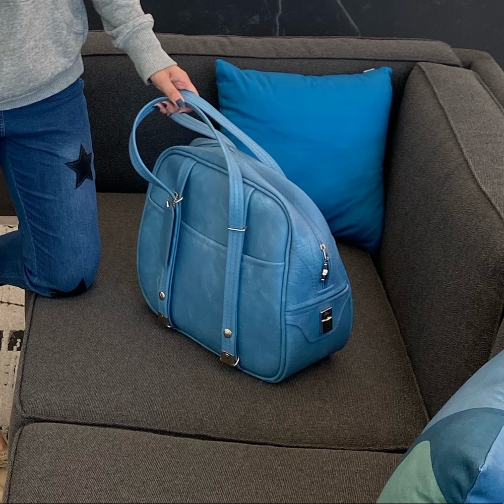 🔵 Vintage Pam Am Like Blue faux leather travel carry-on bag 🧳 made in 🇨🇦